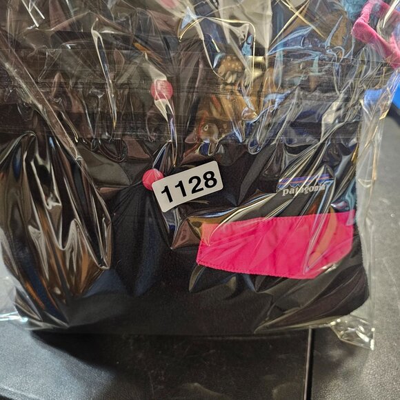 Patagonia Black Synchilla T-Snap Fleece Pullover Pink Trim Women's Medium - Picture 8 of 8